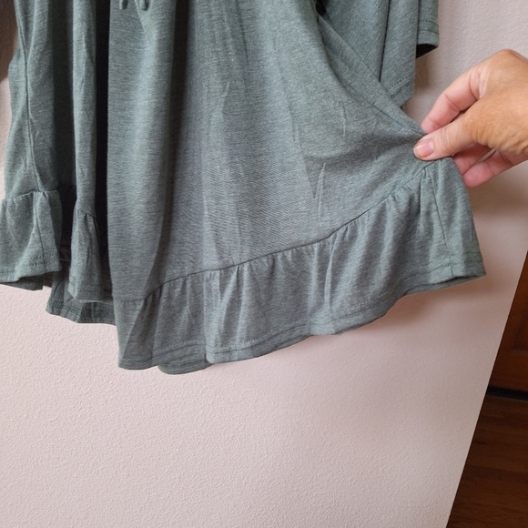 NWT Suzanne Betro Womens Green Lightweight Top. Size 3X - Picture 6 of 8